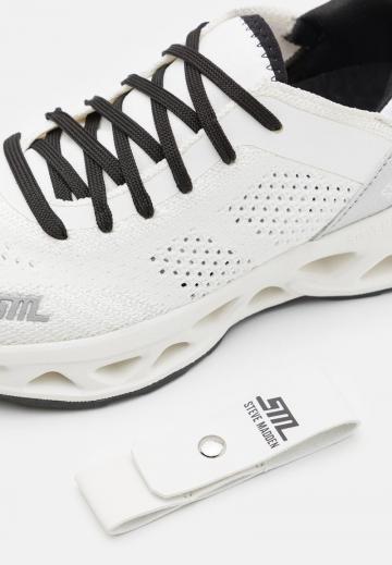 Гандбольные кроссовки