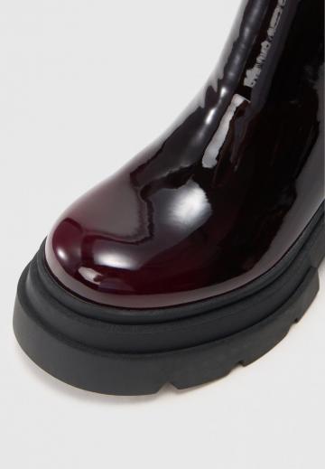 Полусапожки на высоком каблуке