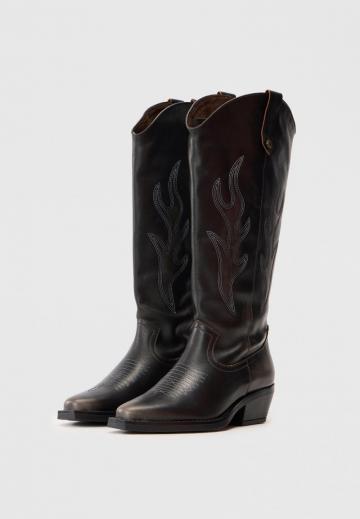 Ковбойские сапоги