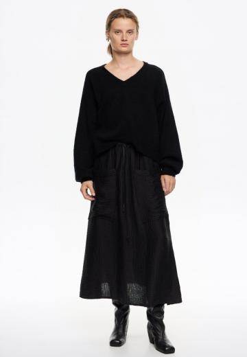 Юбка с накладными карманами