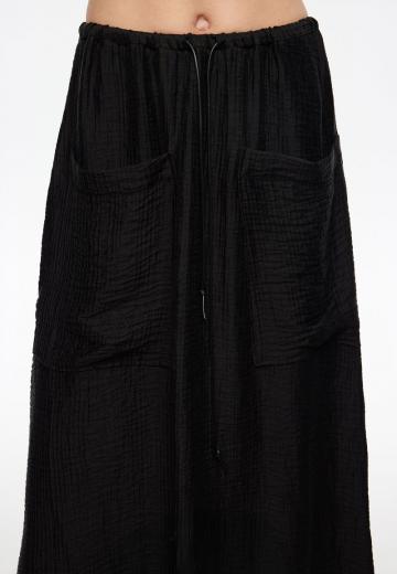 Юбка с накладными карманами