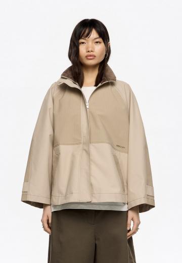 Короткое пальто