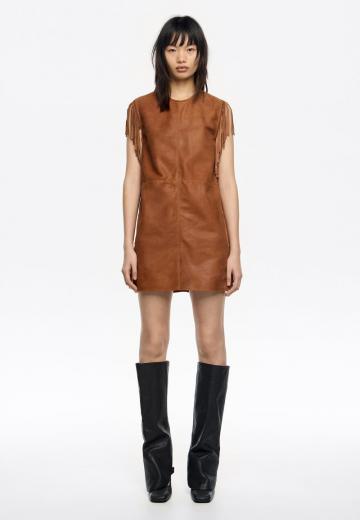 Короткое платье