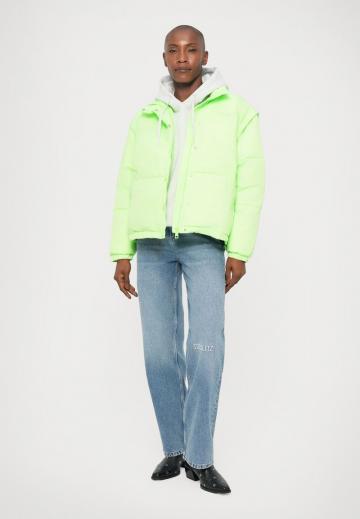 Зимняя куртка