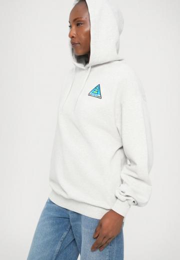 Пуловер с капюшоном