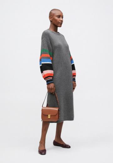 Вязаное платье