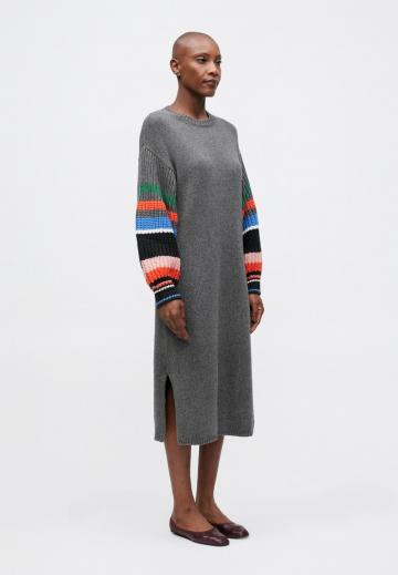 Вязаное платье