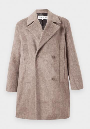 Шерстяное пальто