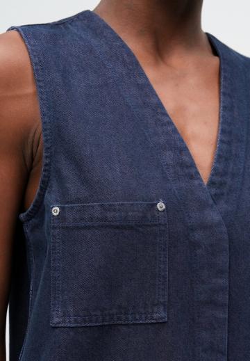 Джинсовая жилетка