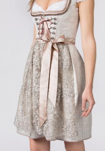 Баварское платье