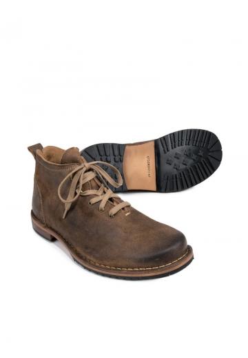 Ботинки на шнуровке