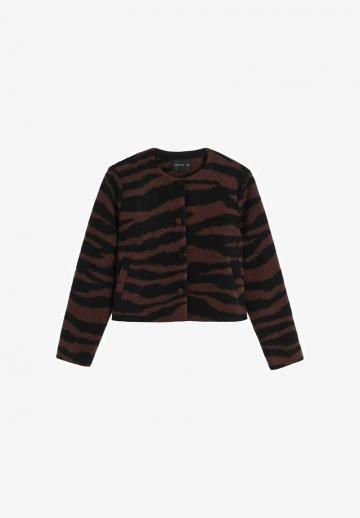 Жаккардовая вязаная кофта