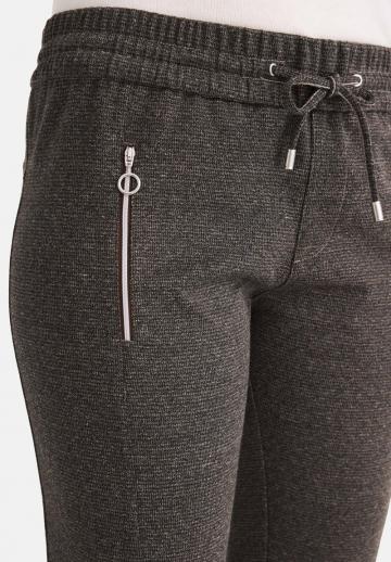 Спортивные штаны