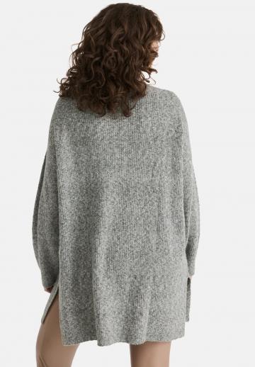 Длинный пуловер