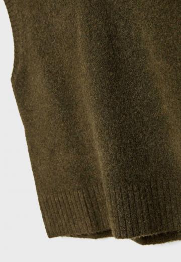 Пуловер без рукавов