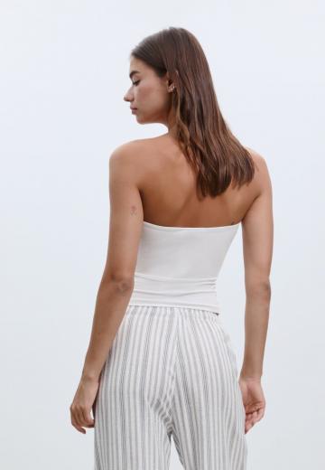 Топ без бретелек