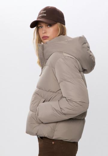 Зимняя куртка