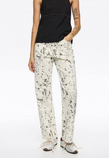 Прямые джинсы