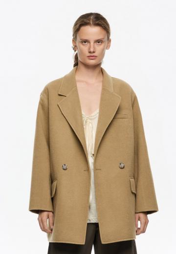 Короткое пальто