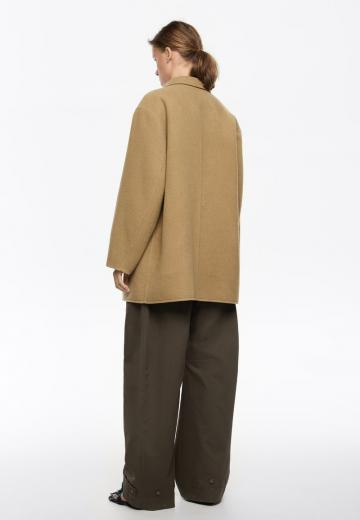 Короткое пальто