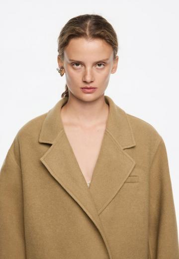 Короткое пальто