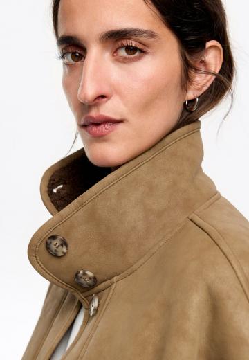 Пальто из искусственной кожи