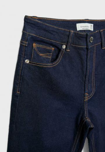 Клешеные джинсы