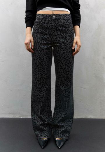 Свободные джинсы