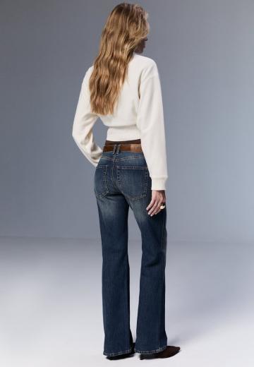 Клешеные джинсы