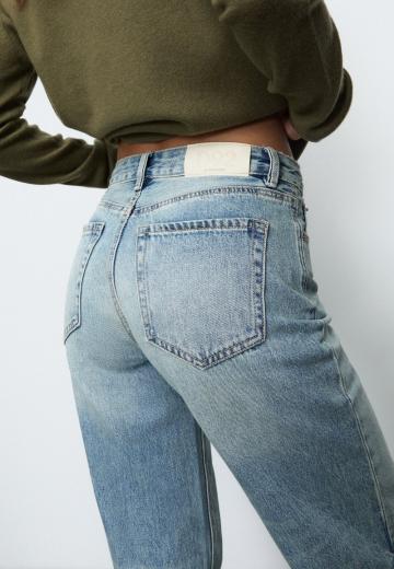 Клешеные джинсы
