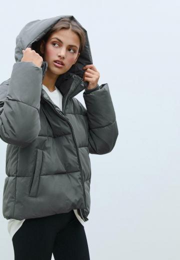 Зимняя куртка