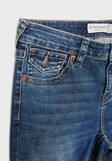 Клешеные джинсы