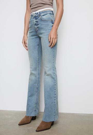 Клешеные брюки