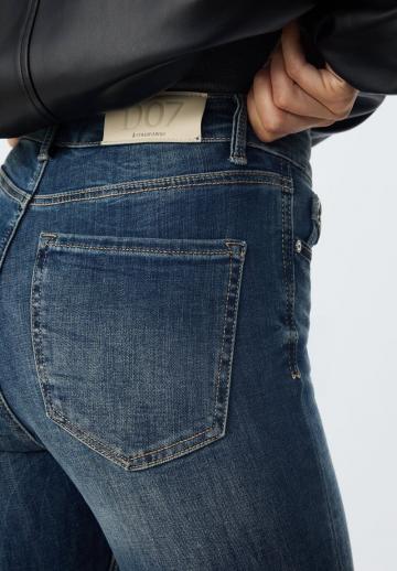 Узкие брюки