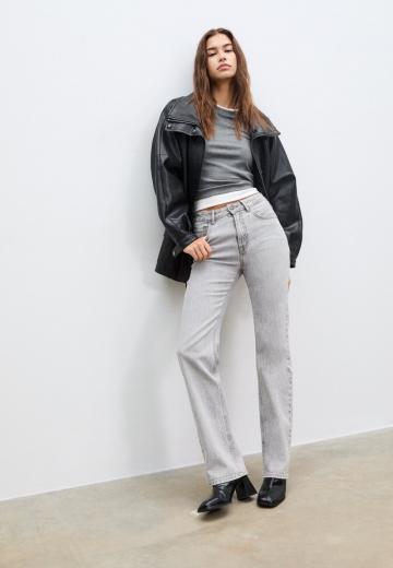 Прямые джинсы