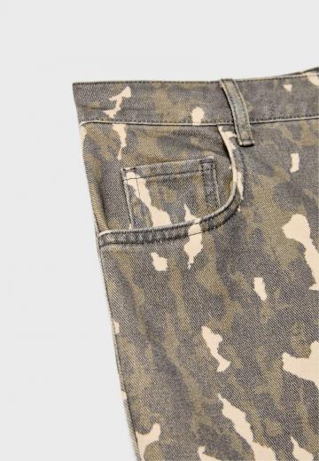 Прямые джинсы