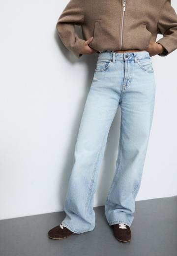 Прямые джинсы