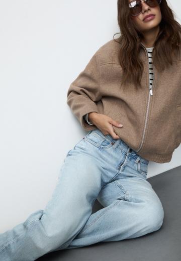 Прямые джинсы