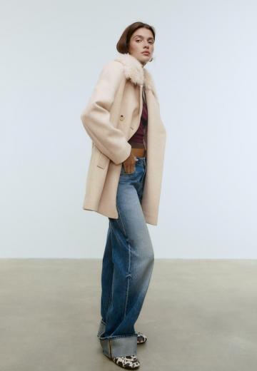 Короткое пальто