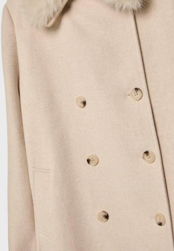 Короткое пальто