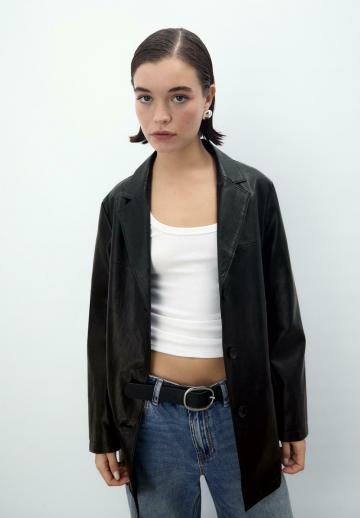 Короткое пальто