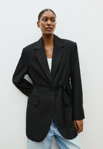 Короткое пальто