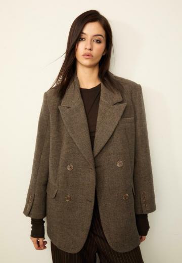 Короткое пальто