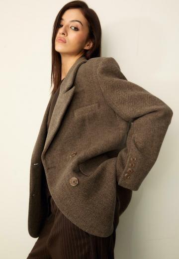 Короткое пальто