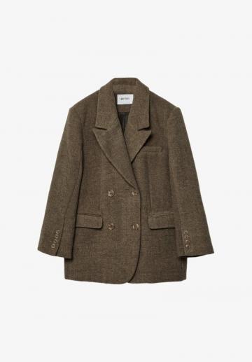 Короткое пальто