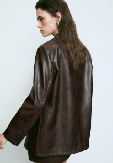 Пальто из искусственной кожи