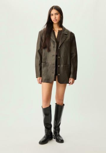 Короткое пальто