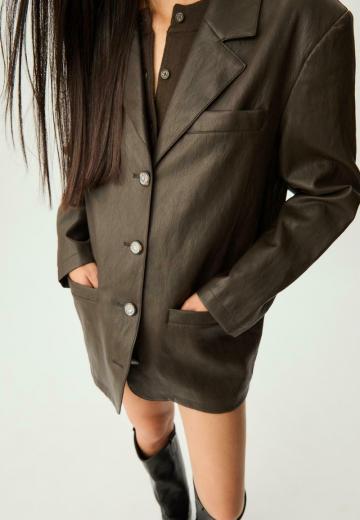 Короткое пальто