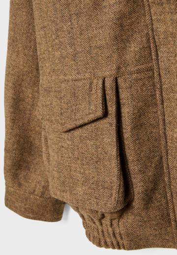 Куртка с накладнымит карманами