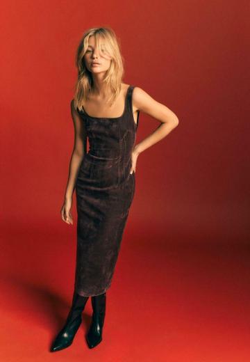 Платье футляр